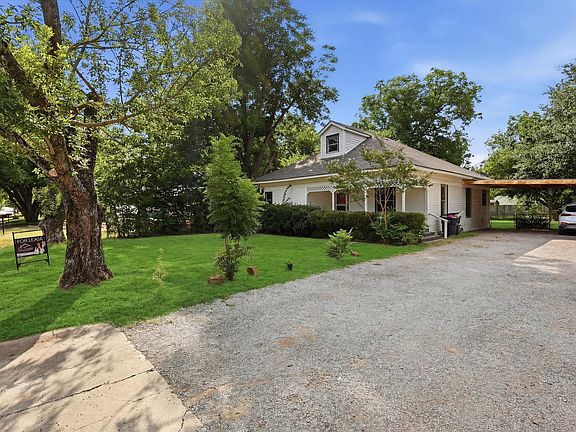 2nd image of 411 Poindexter Ave