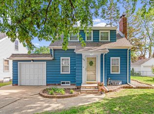 702 Larpenteur Ave W, Saint Paul, MN 55113