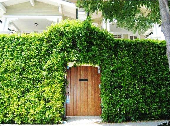 2nd image of 1121 Echo Park Ave