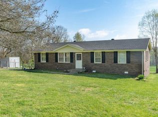 5559 N Moore Rd, Orlinda, TN 37141