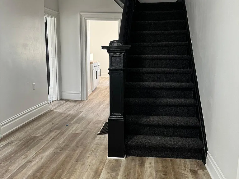 1218 Ann St — Photo 3
