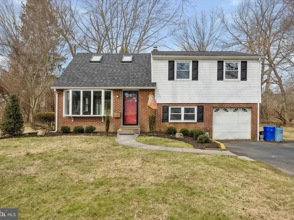 203 Spruce Rd, Flourtown, PA 19031