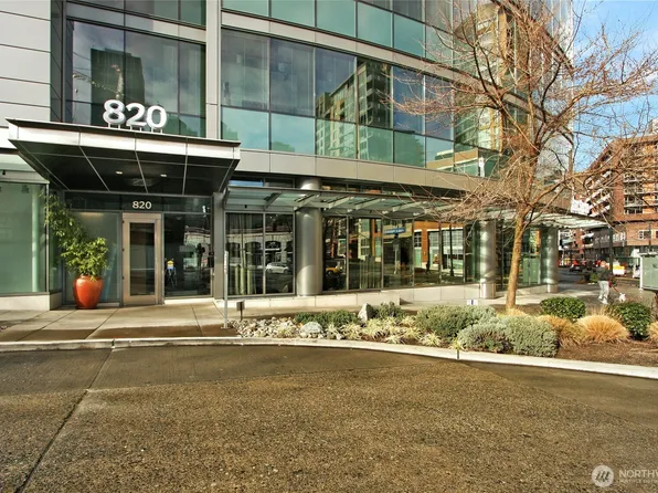 820 Blanchard Street #1810, Seattle, WA 98121