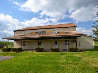 17 Red Bridge Rd, Gettysburg, PA 17325