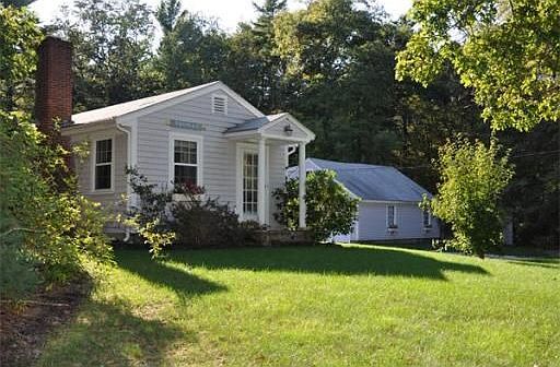 2nd image of 381 West St