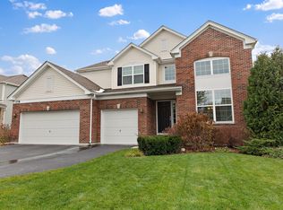 178 Regal Dr, Crystal Lake, IL 60014