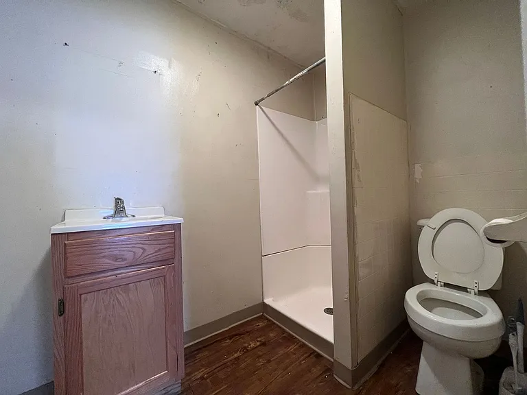 445 Baird Street — Photo 7