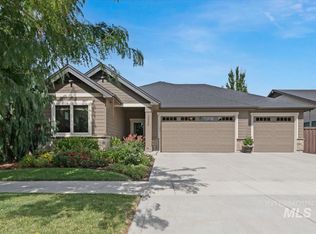 3688 W Star Hollow Dr, Meridian, ID 83646