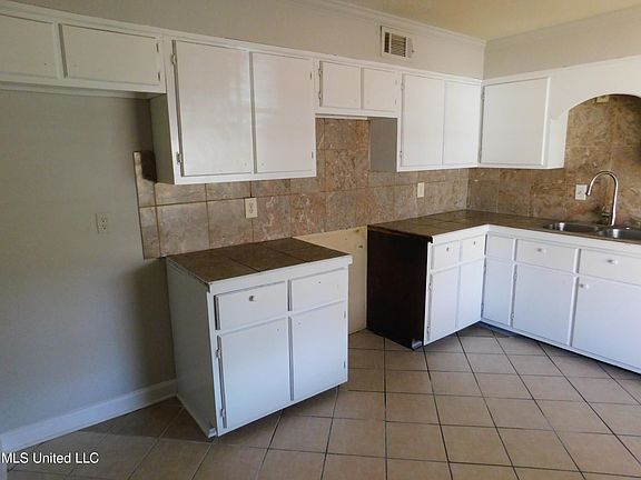 5th image of 3130 Fair Meadow Dr