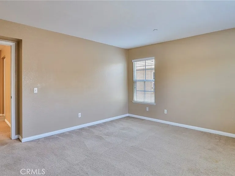 1765 Yvonne Ct — Photo 24