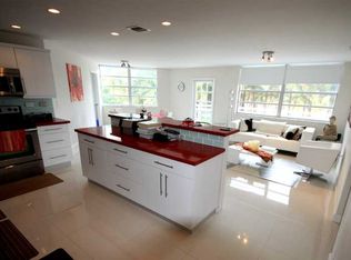 7135 Collins Ave PH 36, Miami Beach, FL 33141