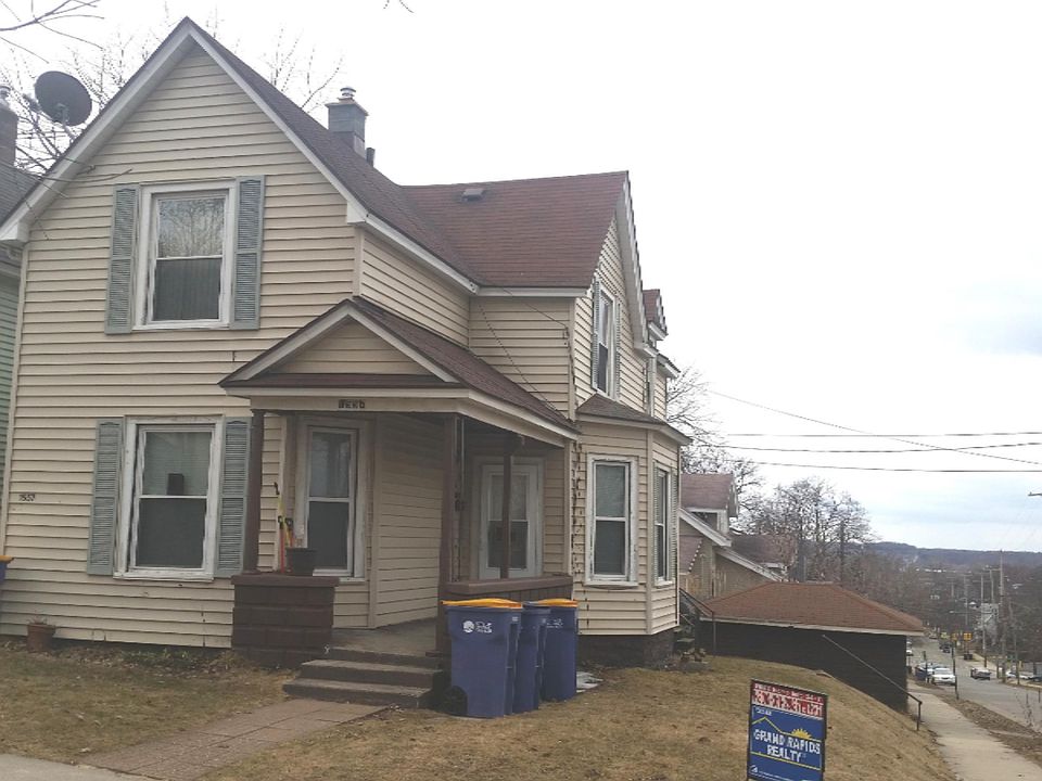 1st image of 1557 North Ave NE