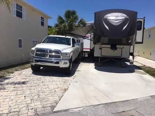 1194 Nettles Blvd, Jensen Beach, FL 34957