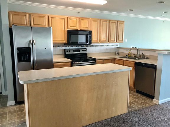 4th image of 17275 King Phillip Way Unit 18