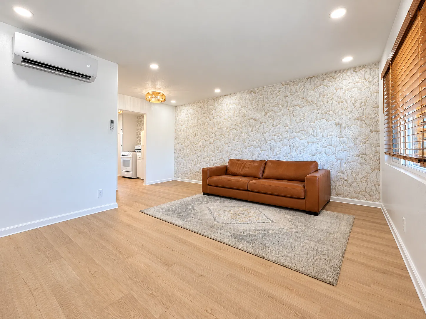 1 bed, 550 sqft, $3,250 — Photo 3