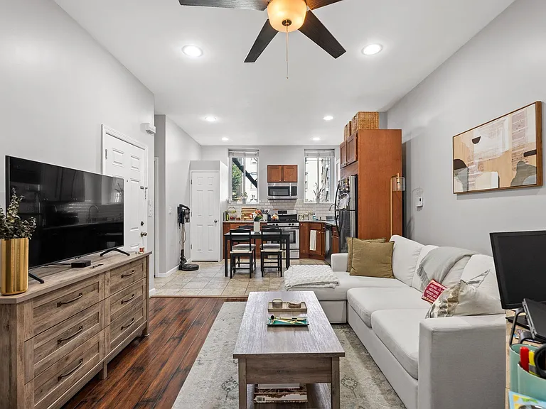 916 Willow Ave #1 — Photo 9