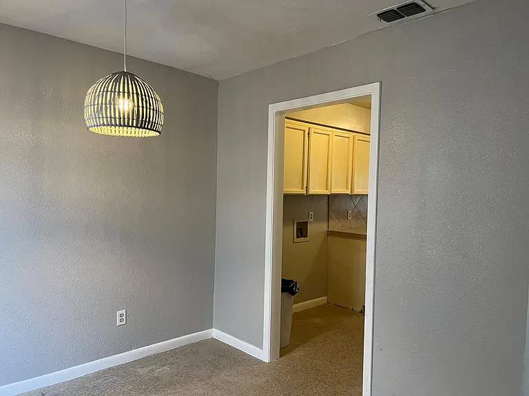 3614 Crestbrook Ct #3 — Photo 8