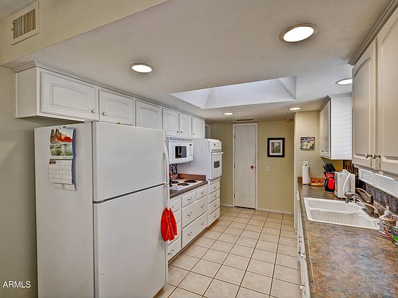 4th image of 10157 W Hutton Dr