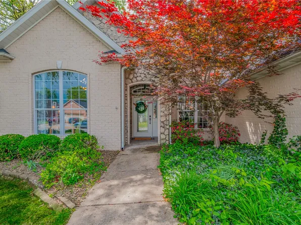 4410 W Arlington Dr, Rogers, AR 72758