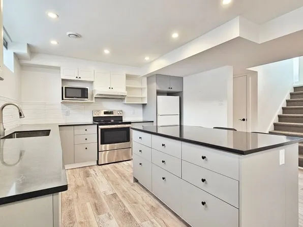1295 Kilborn Ave #2, Ottawa, ON K1H 6L2