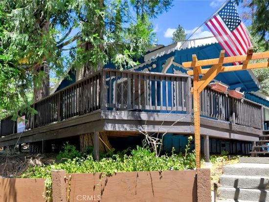 23874 Zuger Dr, Crestline, CA 92325