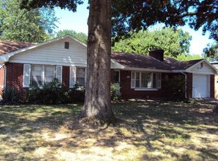 507 Castle Dr, Jefferson City, MO 65109