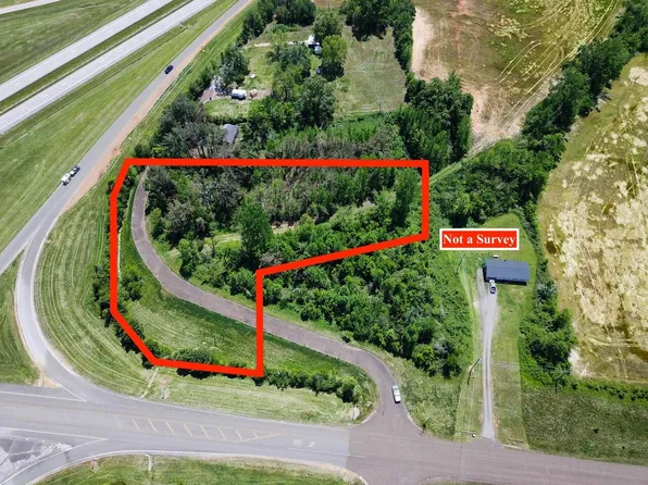14 Newcomb Dr, Corinth, MS 38834