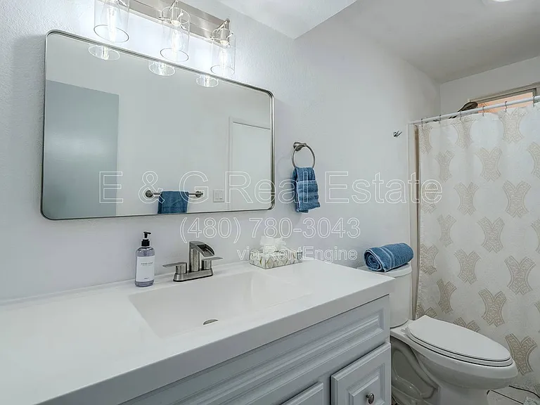 1022 W Apollo Ave — Photo 50