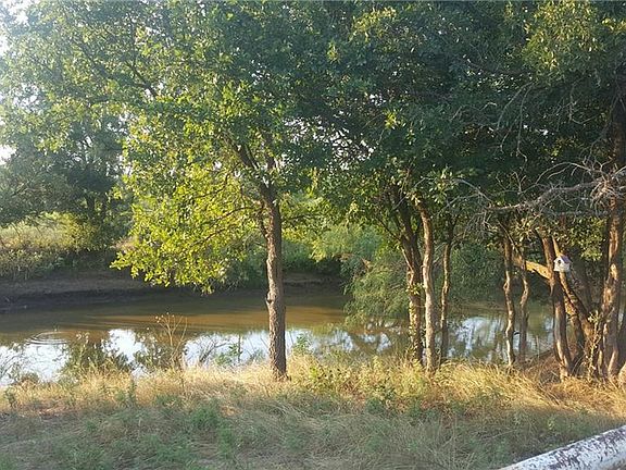 3rd image of 8411 River Run Dr