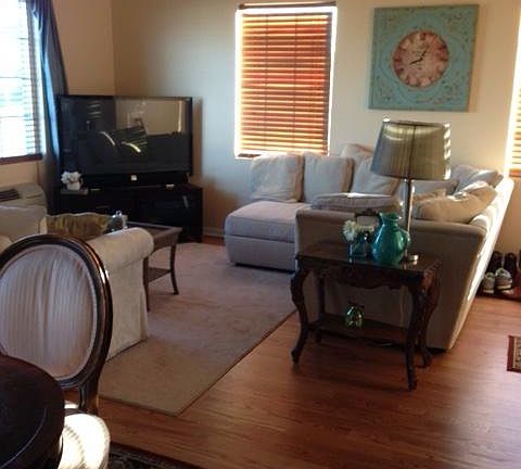 3rd image of 225 Silverstone Dr