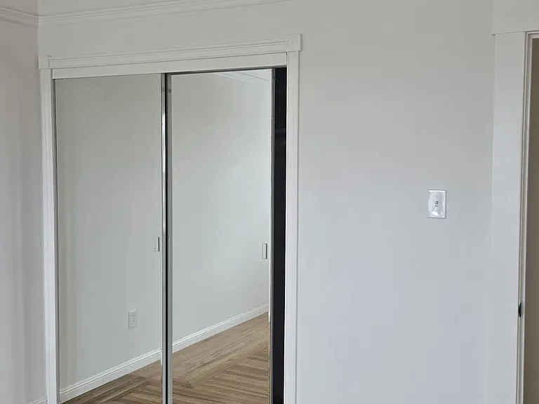 1108 Taraval St — Photo 6