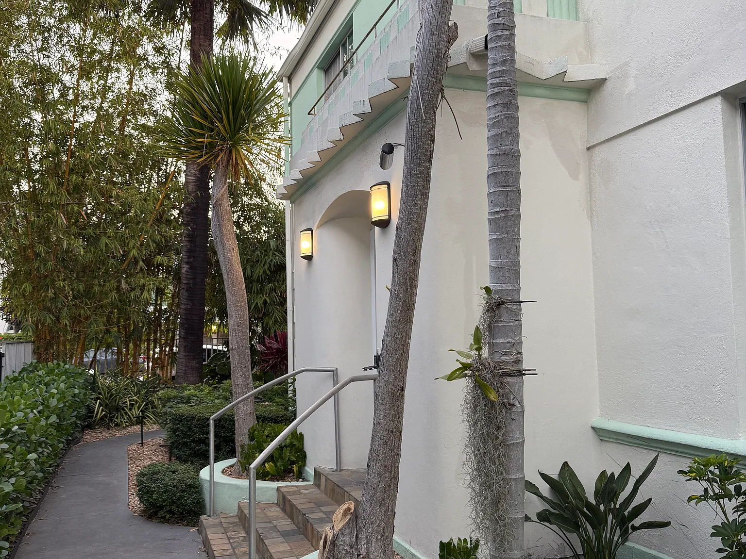 815 Euclid Ave — Photo 1