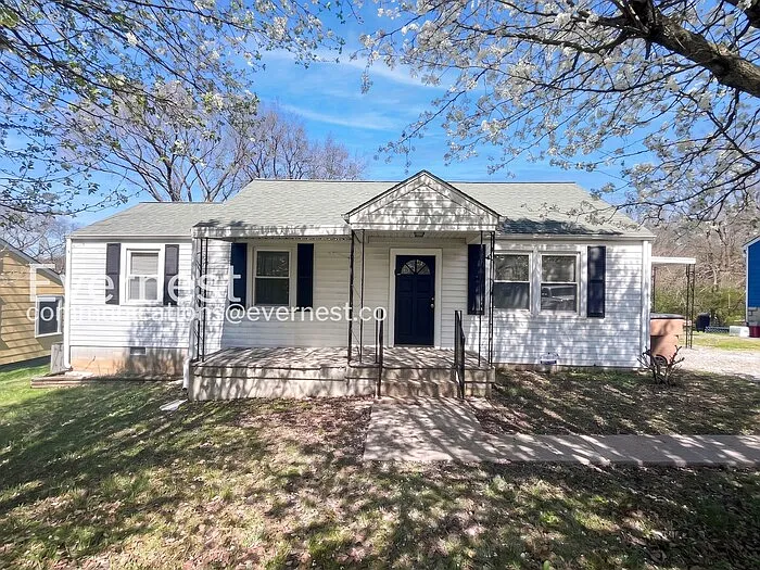 149 Dellway Dr — Photo 1