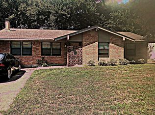 716 Phillips Dr, Ennis, TX 75119