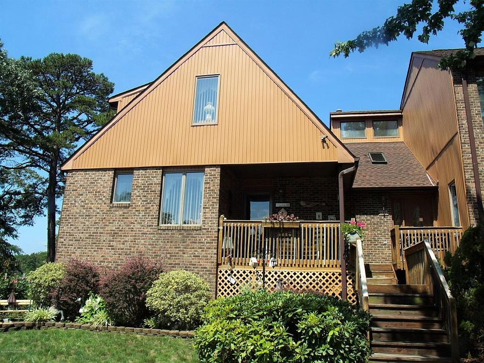 1st image of 1112 Lighthouse Ln #12F