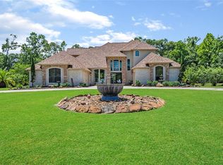 100 Cardinal Dr, Liberty, TX 77575