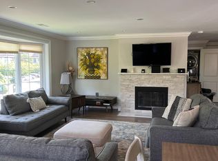 3330 Country Club Rd, Bronx, NY 10465