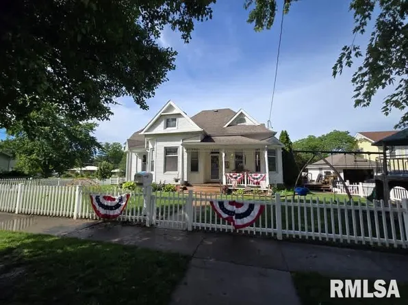 101 E Washington St, Mount Sterling, IL 62353