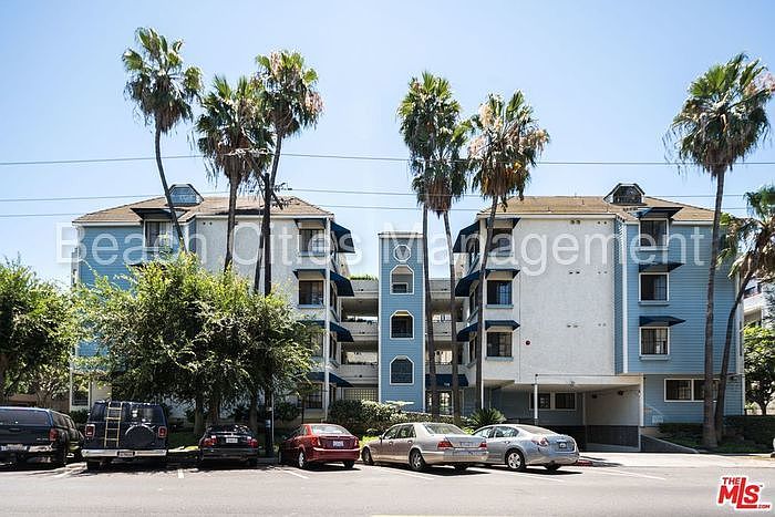 2nd image of 720 W 4th St Unit 115