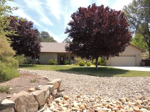 2083 Highway 26, Valley Springs, CA 95252