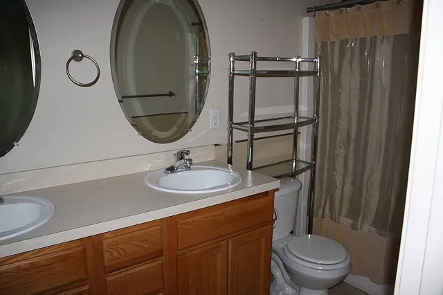 3 bed, 2.5 bath, 1560 sqft, $2,200 — Photo 4