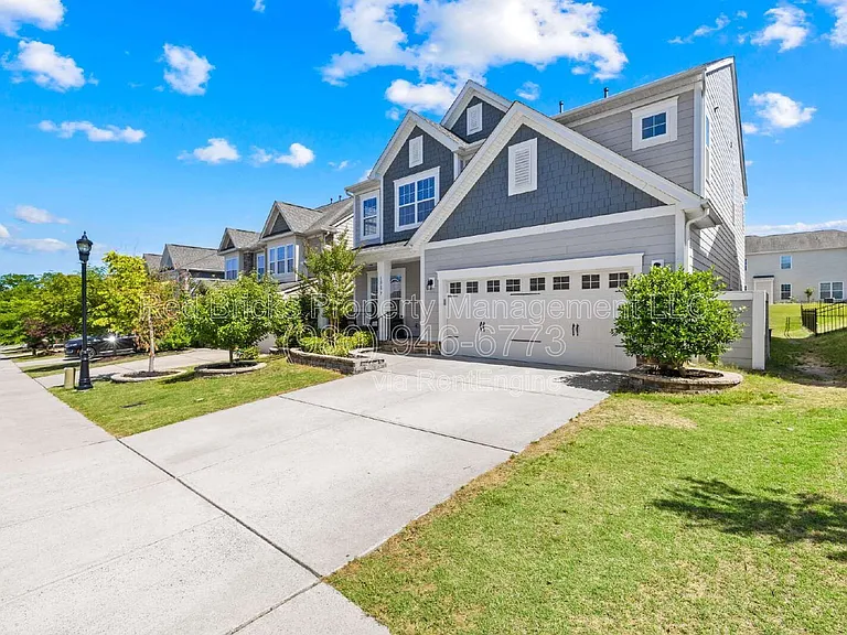 10677 Sky Chase Ave NW — Photo 3