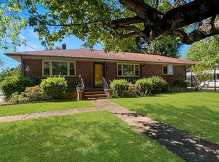 300 Westview Dr, Danville, VA 24540