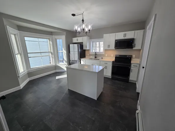 24 School St Unit B, Lisbon Falls, ME 04252
