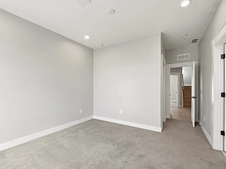3564 W 16th Ave — Photo 12