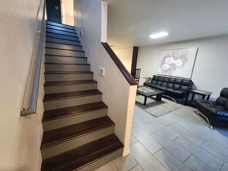 1200 Glen Canyon Dr #32 — Photo 2