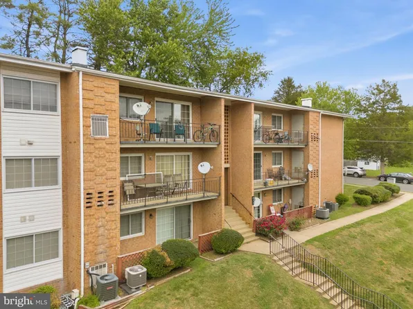 635 Waterloo Rd APT 222, Warrenton, VA 20186