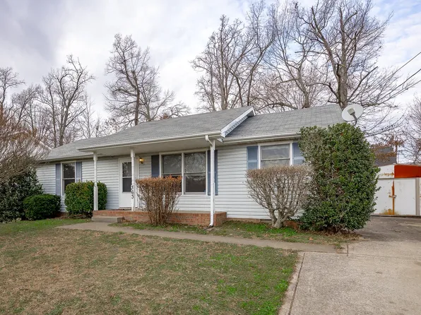 363 Donna Dr, Clarksville, TN 37042