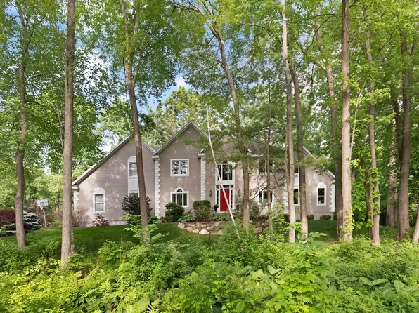 1 Spencer Ct, Andover, MA 01810