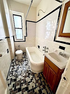 4th image of 666 E 233rd St APT 3E
